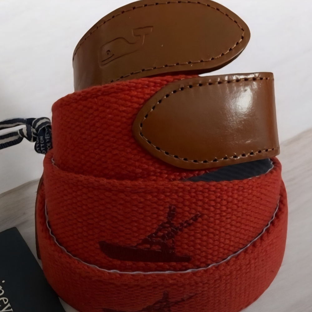 NWT Men’s Vineyard Vines Size 36 Red Belt